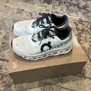 On Cloudmonster (womens)